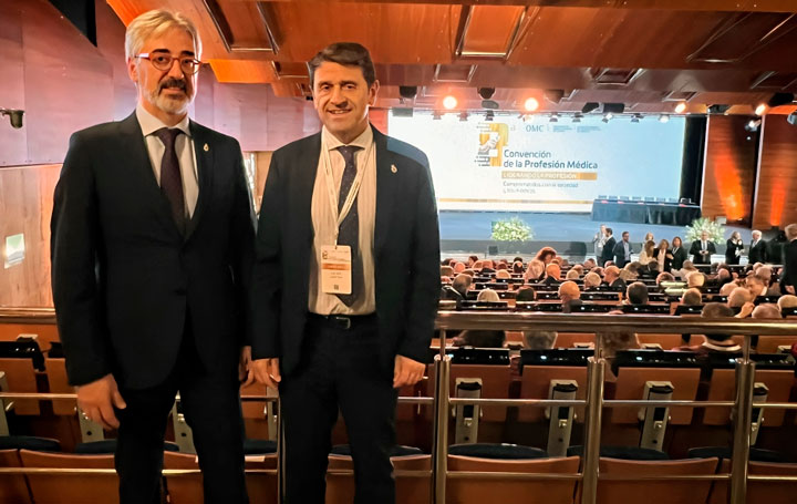 Eduardo Iglesias y  Juan José López, presidente y secretario del Colegio de Médicos de Lugo, acudieron al evento de la OMC en Madrid.