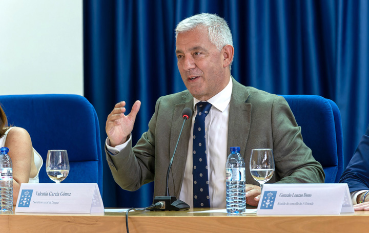 Valentín Gómez García, secretario xeral da Lingua de la Xunta, en el Encontro de Verán 2024 de Asomega en A Estrada.